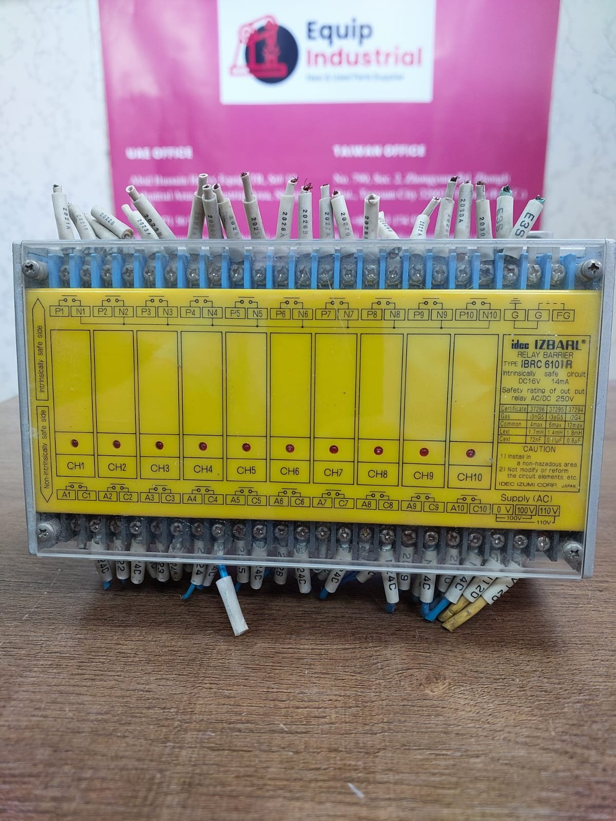 IDEC IZBARL Relay Barrier IBCB 6101R – Industrial Safety Relay Module