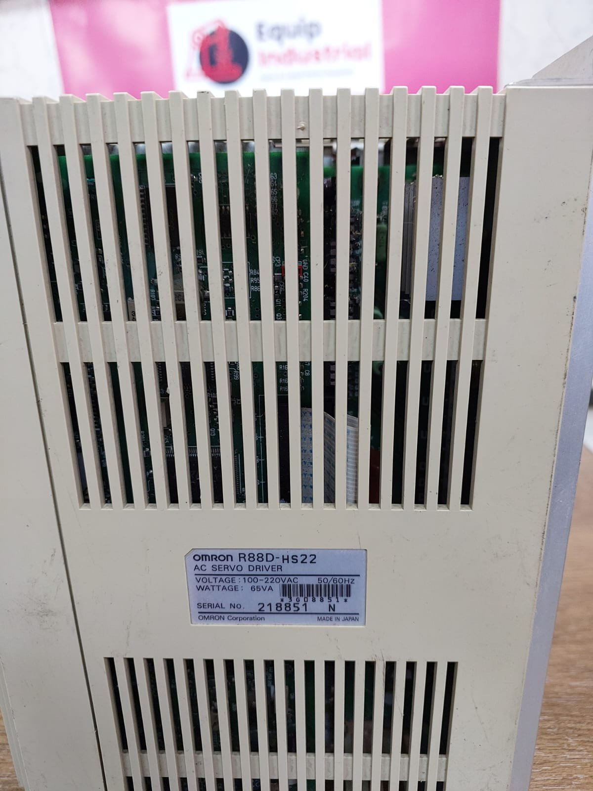 Omron R88D-HS22 AC Servo Driver | High-Performance Motion Control - Image 3